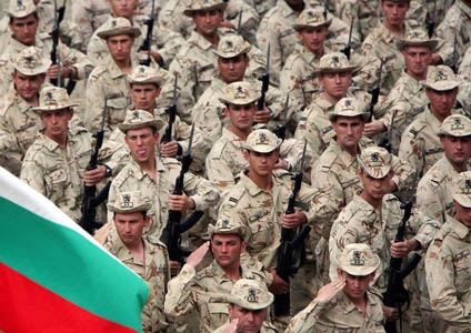 Парламентът прие Закона за отбраната и въоръжените сили